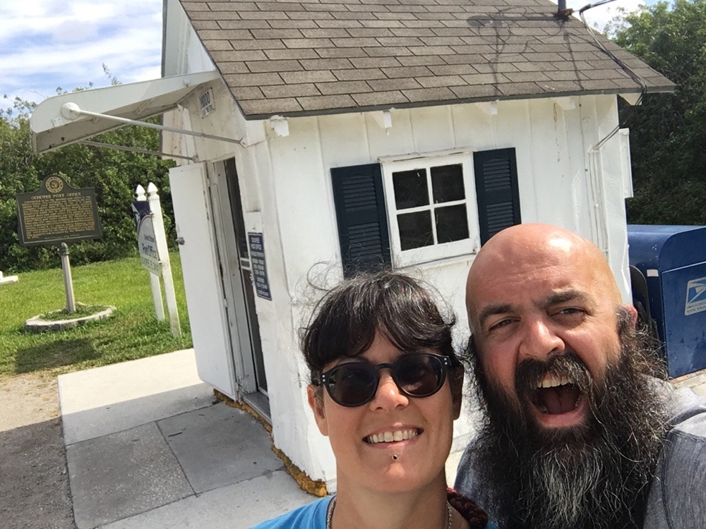 selfie at the smallest post office in the united states