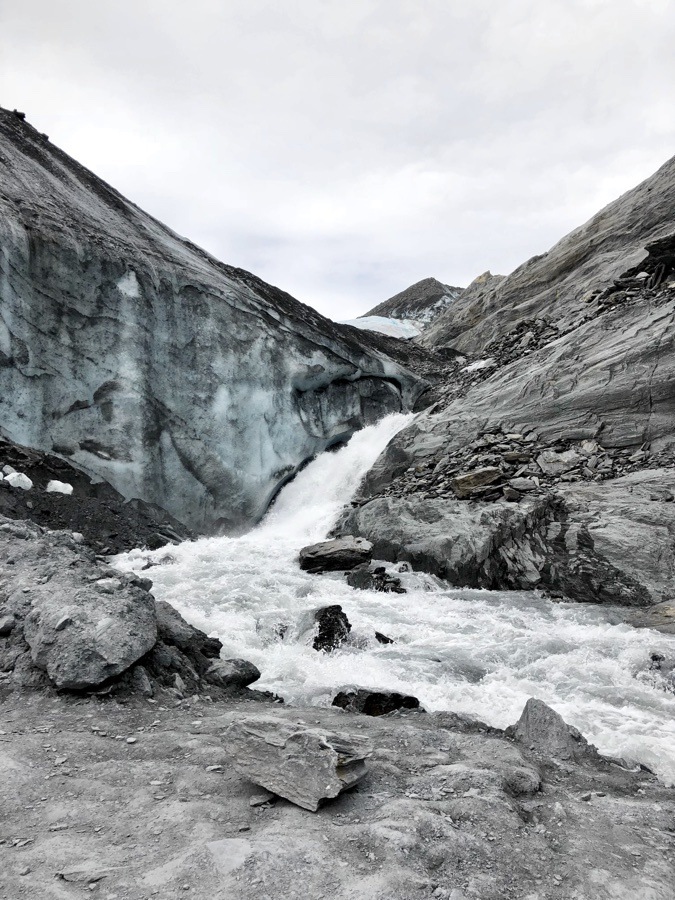 water runoff at worthington glacier.