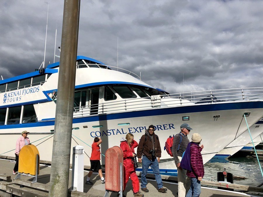 kenai fjords tour boat.