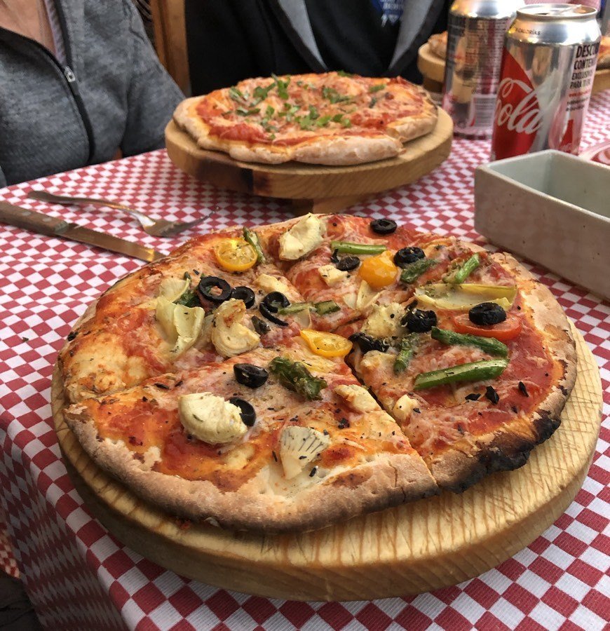 vegan pizza from mezzaluna in loreto, baja california sur, mexico.