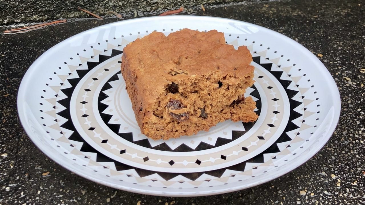 oil free snack cake featured image.